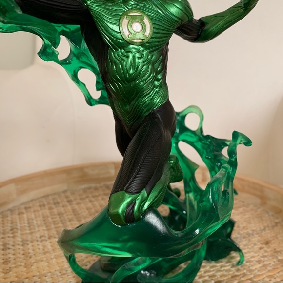 DC Comics Green Lantern Movie Hal Jordan Energy Statue - Picture 3 of 14
